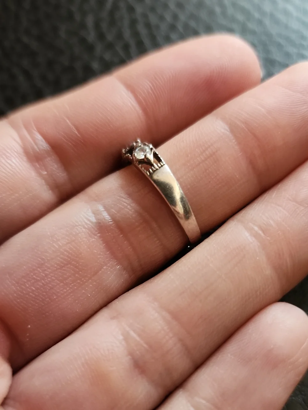 VTG Avon Sterling Silver Ring- Size 5